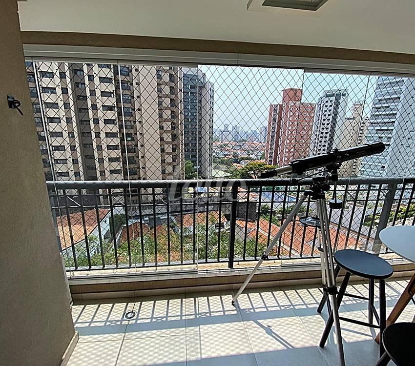 VARANDA de Apartamento à venda, Padrão com 68 m², 2 quartos e 2 vagas em Chácara Inglesa - São Paulo