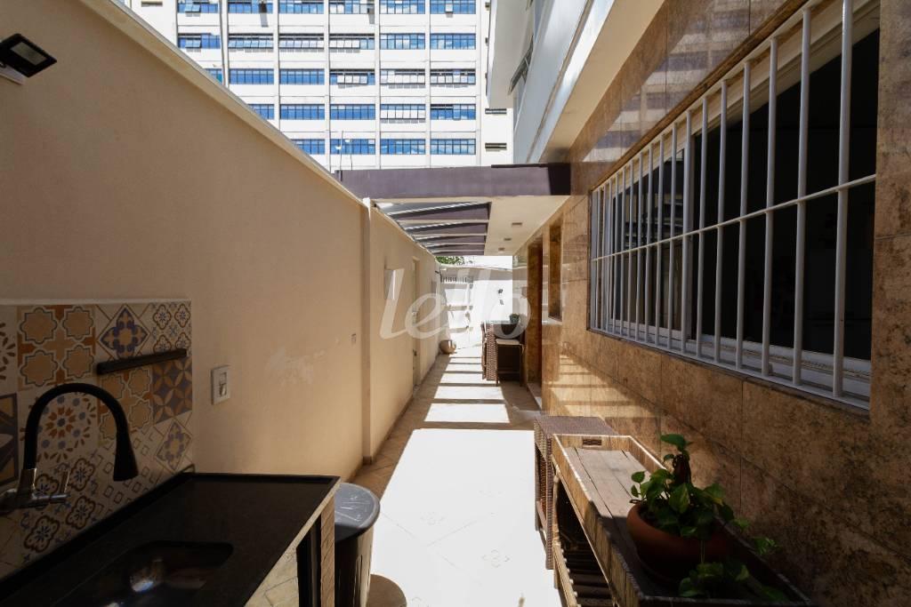 ESPAÇO GOURMET EXTERNO de Casa à venda, sobrado com 168 m², 4 quartos e 2 vagas em Parque São Jorge - São Paulo