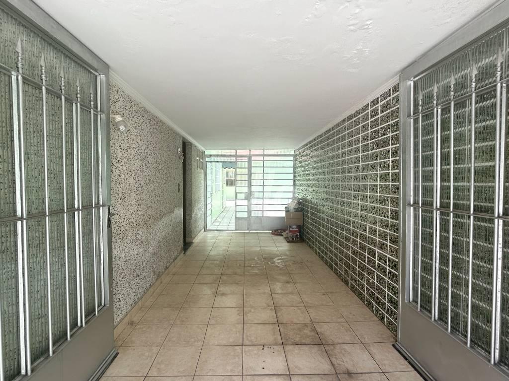 GARAGEM de Casa à venda, sobrado com 182 m², 3 quartos e 6 vagas em Santana - São Paulo