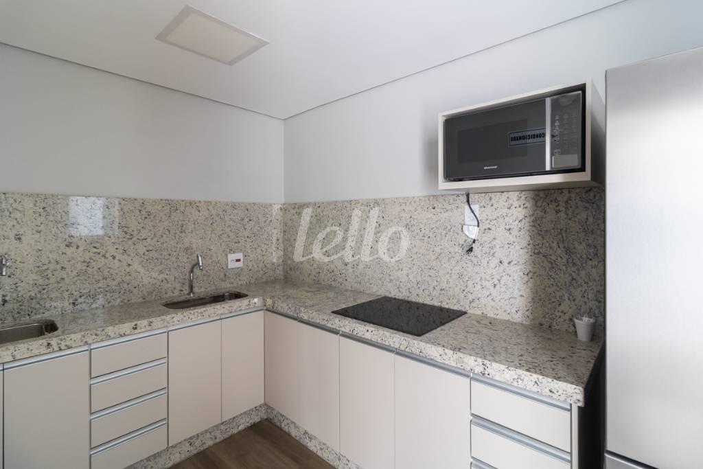 21 COPA de Casa para alugar, sobrado com 213 m², 3 quartos e 5 vagas em Vila Regente Feijó - São Paulo