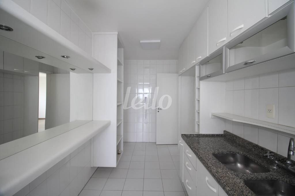 COZINHA de Apartamento para alugar, Padrão com 119 m², 3 quartos e 3 vagas em Vila Mariana - São Paulo
