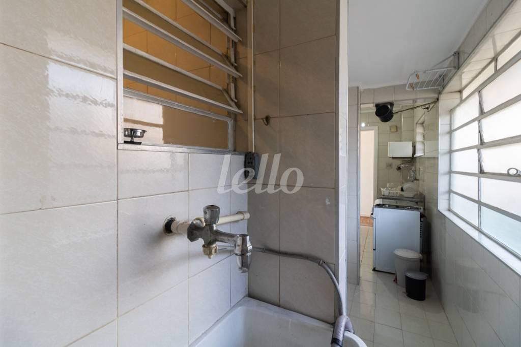 AREA DE SERVICO de Apartamento para alugar, Padrão com 68 m², 2 quartos e 1 vaga em Pinheiros - São Paulo