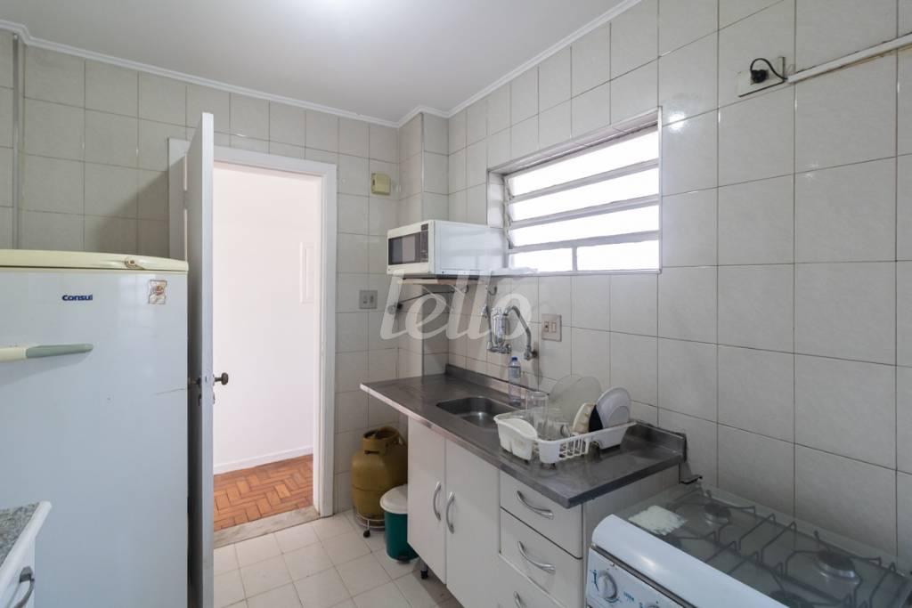 COZINHA de Apartamento para alugar, Padrão com 68 m², 2 quartos e 1 vaga em Pinheiros - São Paulo