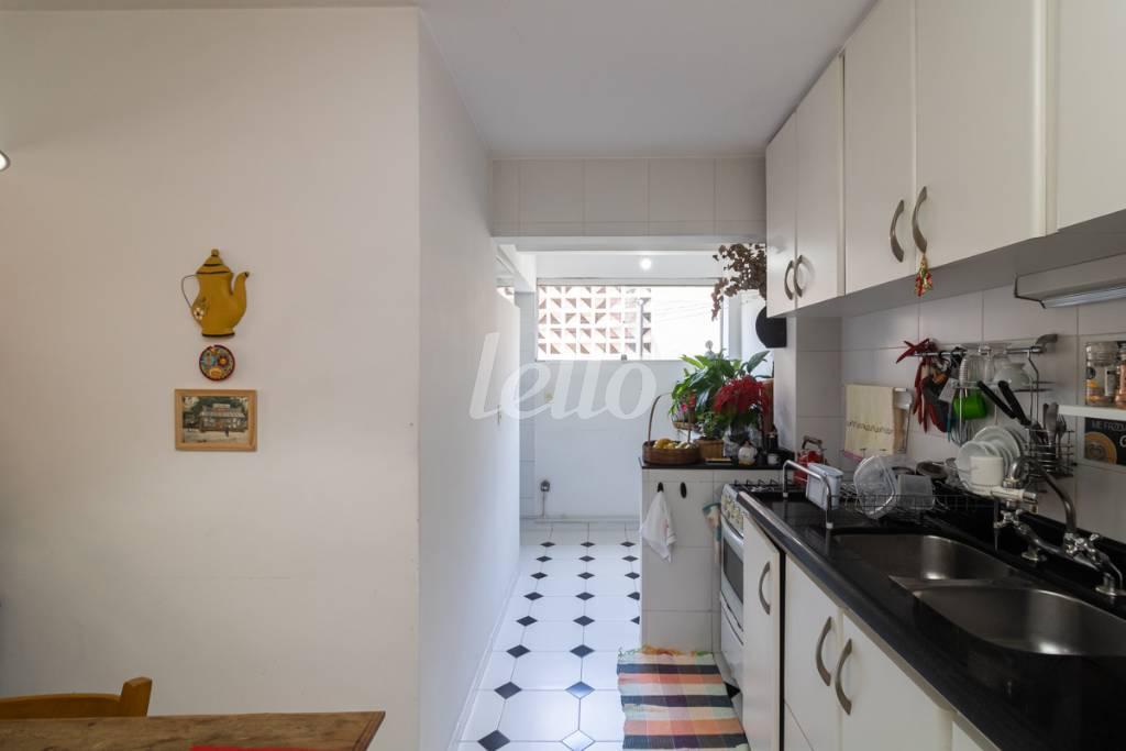 COZINHA de Apartamento para alugar, Padrão com 70 m², 2 quartos e 1 vaga em Vila Madalena - São Paulo