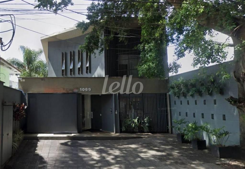 FACHADA de Loja para alugar, Padrão com 440 m², e 3 vagas em Vila Pompeia - São Paulo