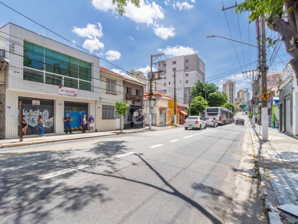 FACHADA de Loja para alugar, Padrão com 400 m², e 2 vagas em Santana - São Paulo