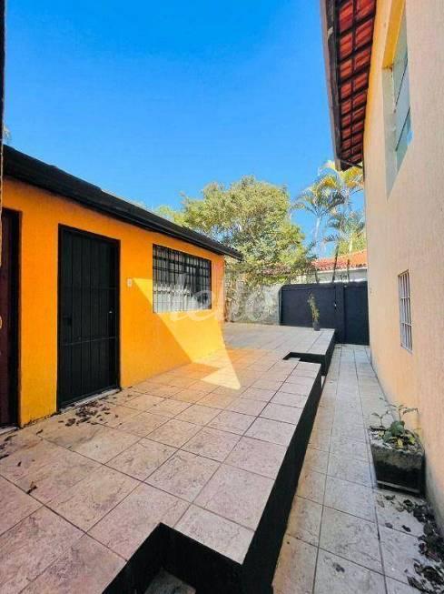 QUINTAL de Casa à venda, sobrado com 350 m², 4 quartos e 4 vagas em Sumaré - São Paulo