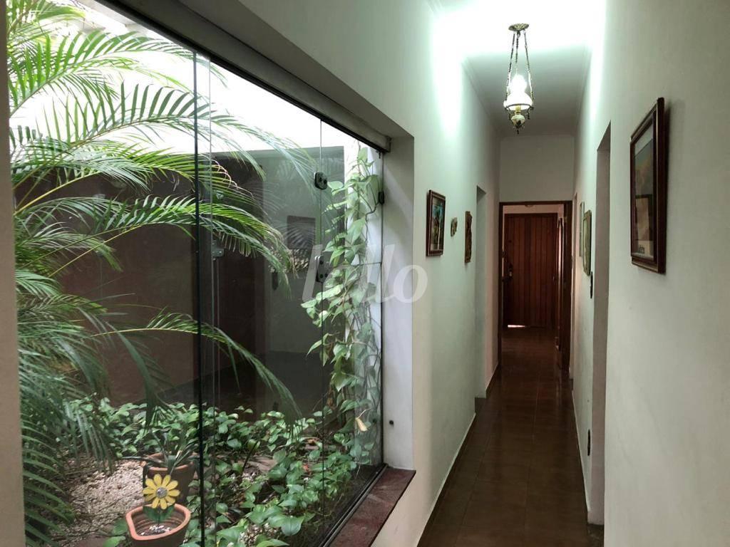 CORREDOR de Casa à venda, assobradada com 295 m², 3 quartos e 4 vagas em Chácara Belenzinho - São Paulo