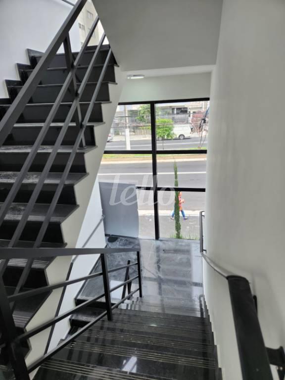 ACESSO de Prédio Comercial para alugar, Monousuário com 900 m², e 22 vagas em Mooca - São Paulo