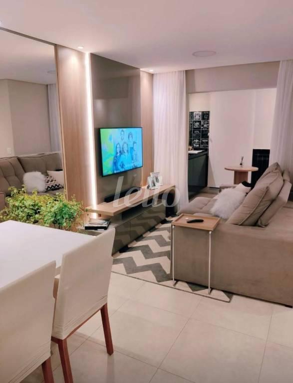 SALA DE ESTAR de Apartamento à venda, Padrão com 66 m², 2 quartos e 2 vagas em Vila América - Santo André