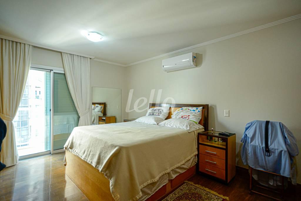 MASTER de Apartamento à venda, Padrão com 215 m², 3 quartos e 2 vagas em Itaim Bibi - São Paulo