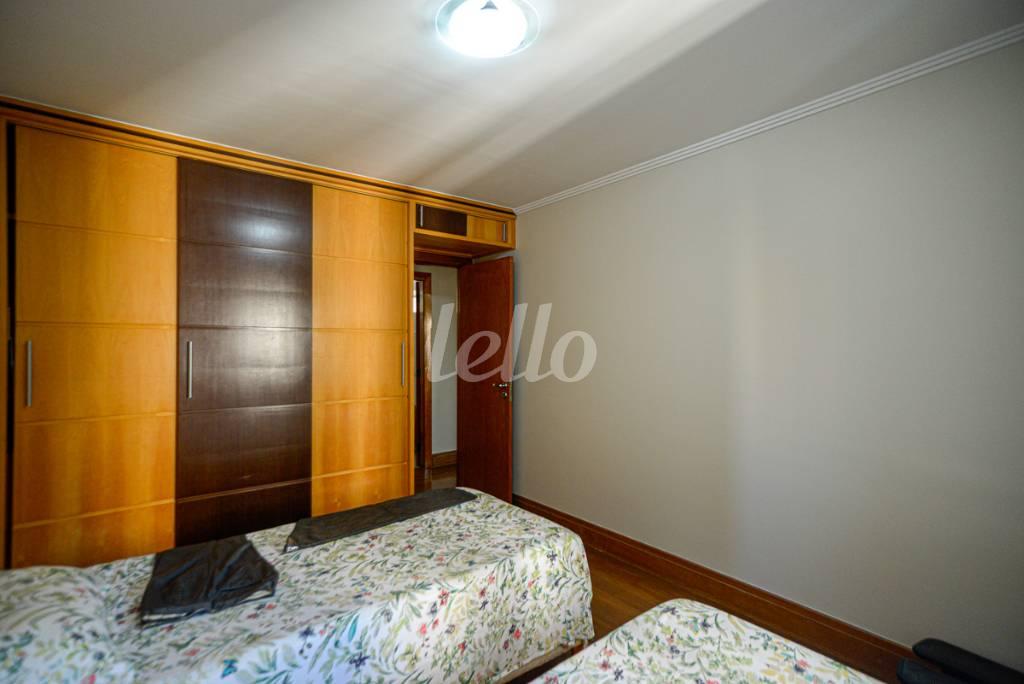 QUARTO 1 de Apartamento à venda, Padrão com 215 m², 3 quartos e 2 vagas em Itaim Bibi - São Paulo