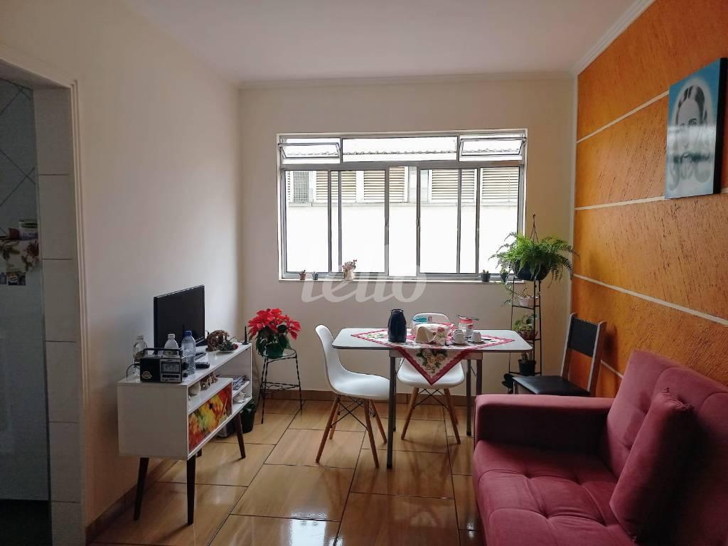 SALA DOIS AMBIENTES de Apartamento à venda, Padrão com 64 m², 2 quartos e em Santana - São Paulo