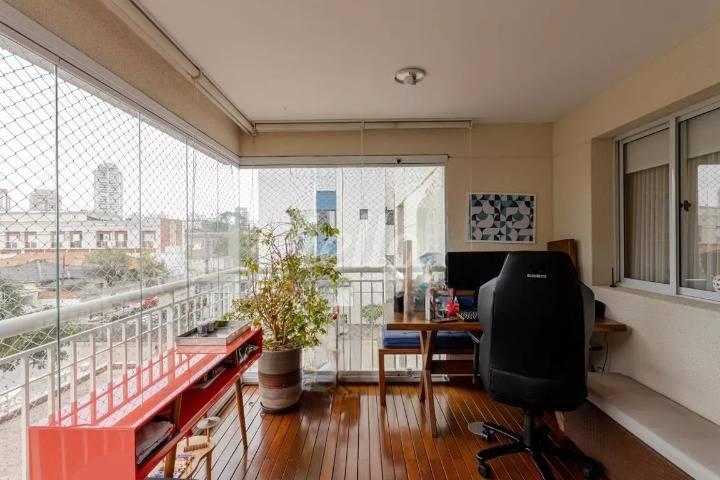 VARANDA  GOURMET de Apartamento à venda, Padrão com 103 m², 2 quartos e 2 vagas em Vila Brasilio Machado - São Paulo
