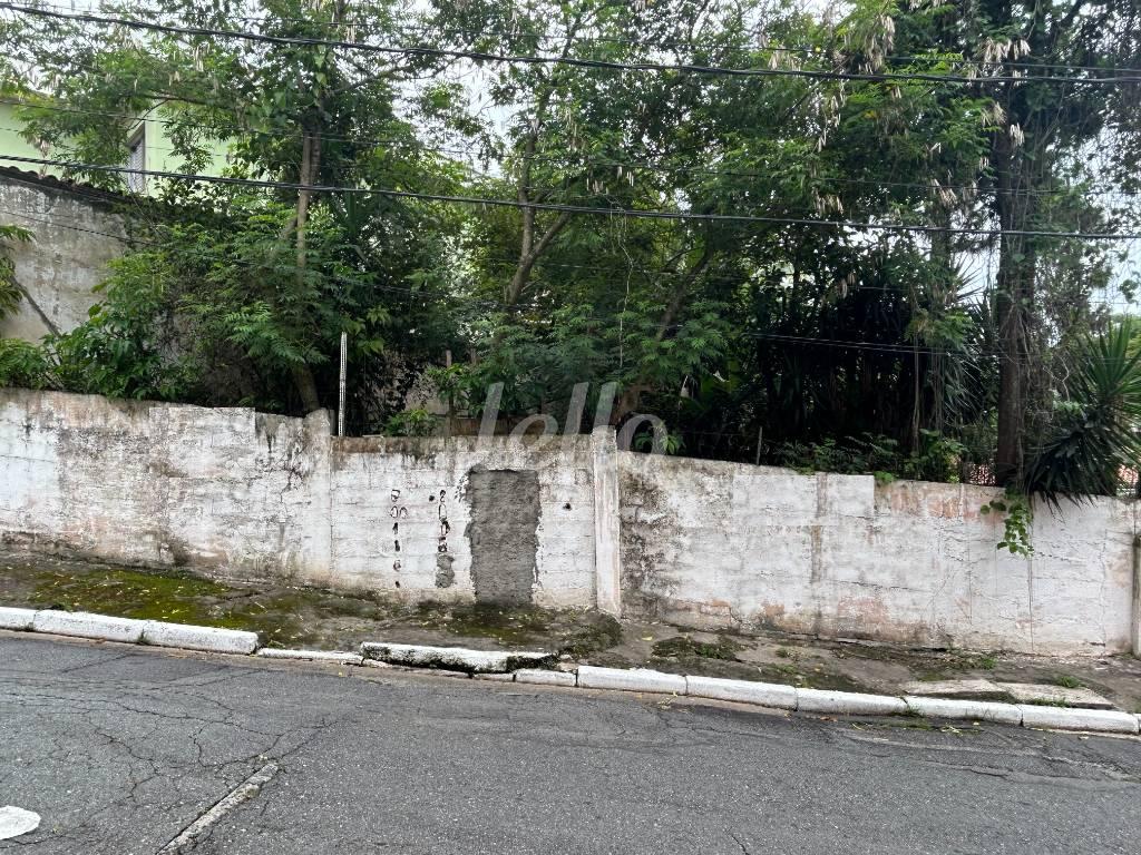 TERRENO de Área / Terreno à venda, Padrão com 403 m², e em Barro Branco - zona Norte - São Paulo
