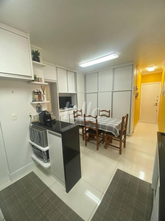 COZINHA de Apartamento à venda, Padrão com 130 m², 3 quartos e 2 vagas em Paraíso - São Paulo
