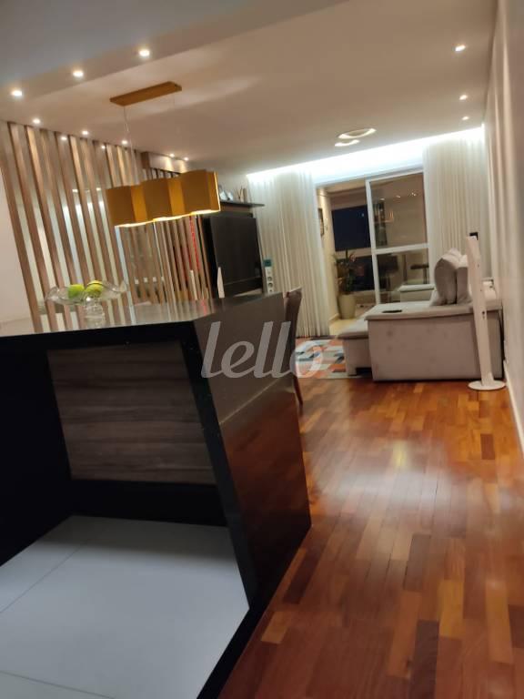 SALA de Apartamento à venda, Padrão com 91 m², 3 quartos e 2 vagas em Vila Assunção - Santo André
