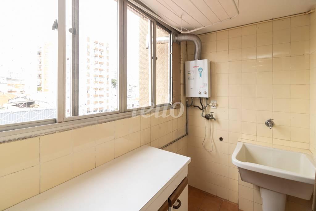 20 AREA DE SERVIC¸O de Apartamento para alugar, Padrão com 68 m², 2 quartos e 1 vaga em Ch Santo Antônio (ZL) - São Paulo