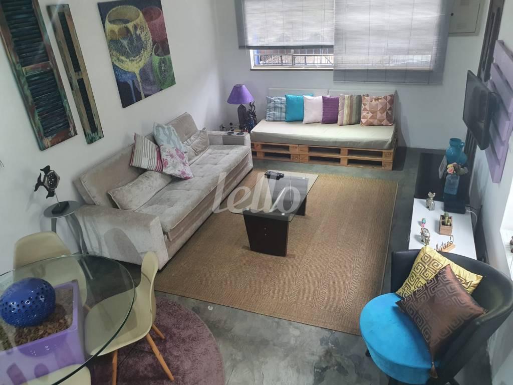 LIVING de Casa à venda, sobrado com 110 m², 2 quartos e 2 vagas em Mirandopolis - São Paulo