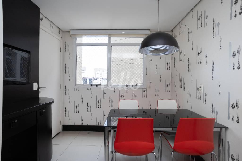 COPA de Apartamento à venda, cobertura - Padrão com 355 m², 4 quartos e 4 vagas em Planalto Paulista - São Paulo