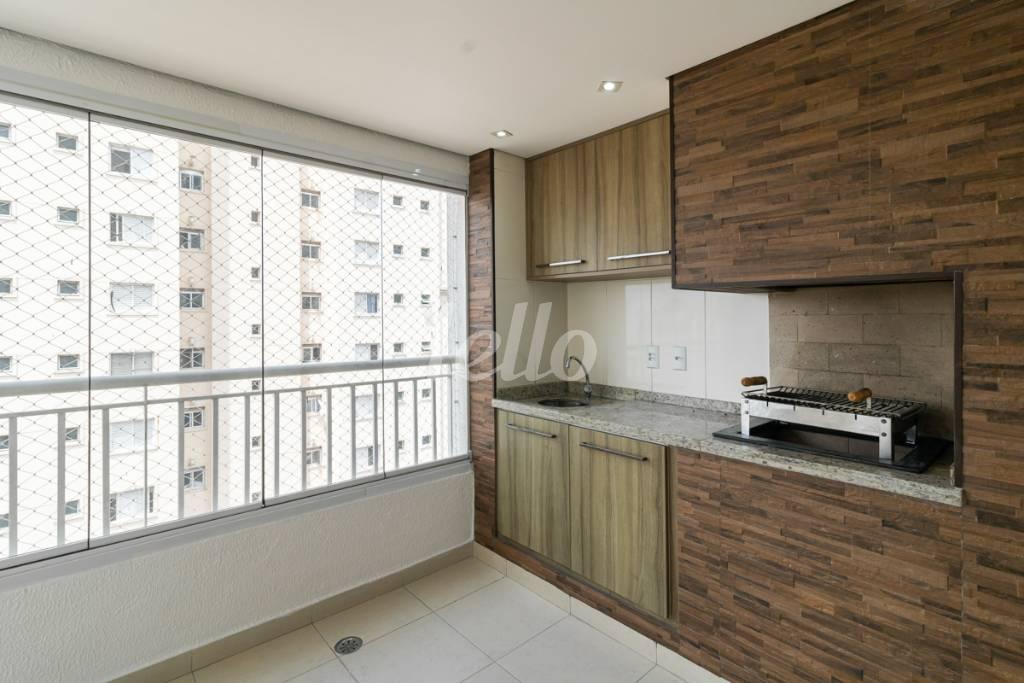 VARANDA de Apartamento à venda, Padrão com 97 m², 2 quartos e 2 vagas em Vila Bertioga - São Paulo