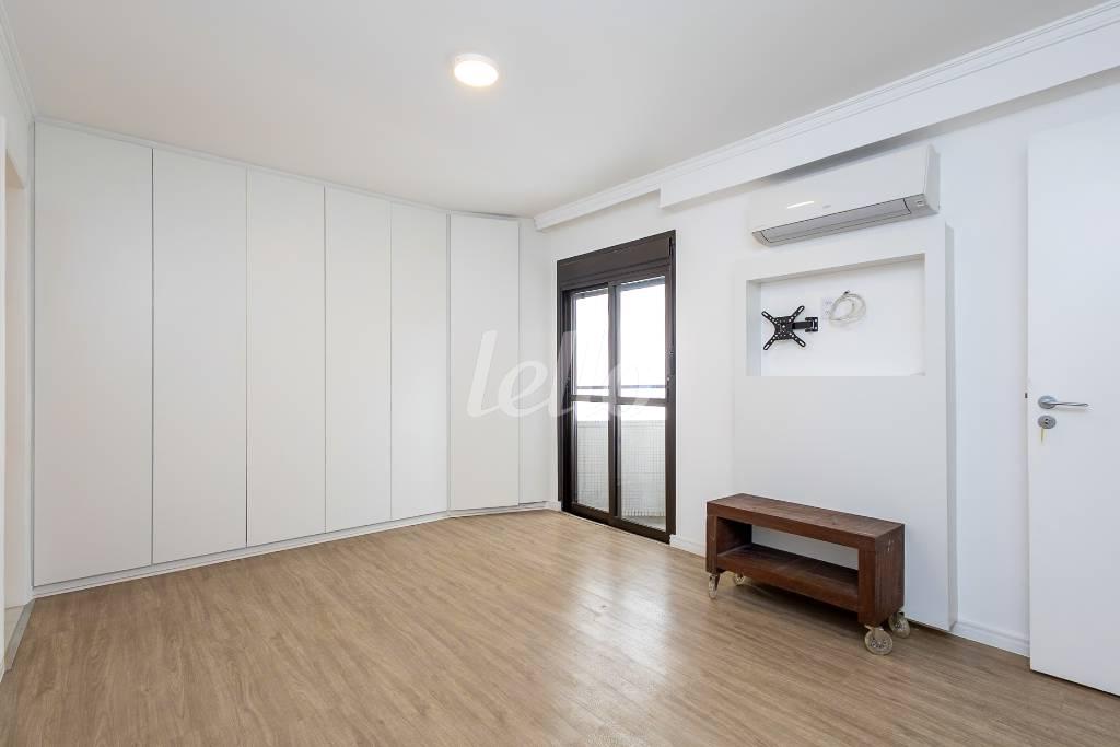 05SUITE-3_002 de Apartamento para alugar, Padrão com 161 m², 3 quartos e 3 vagas em Vila Nova Conceição - São Paulo
