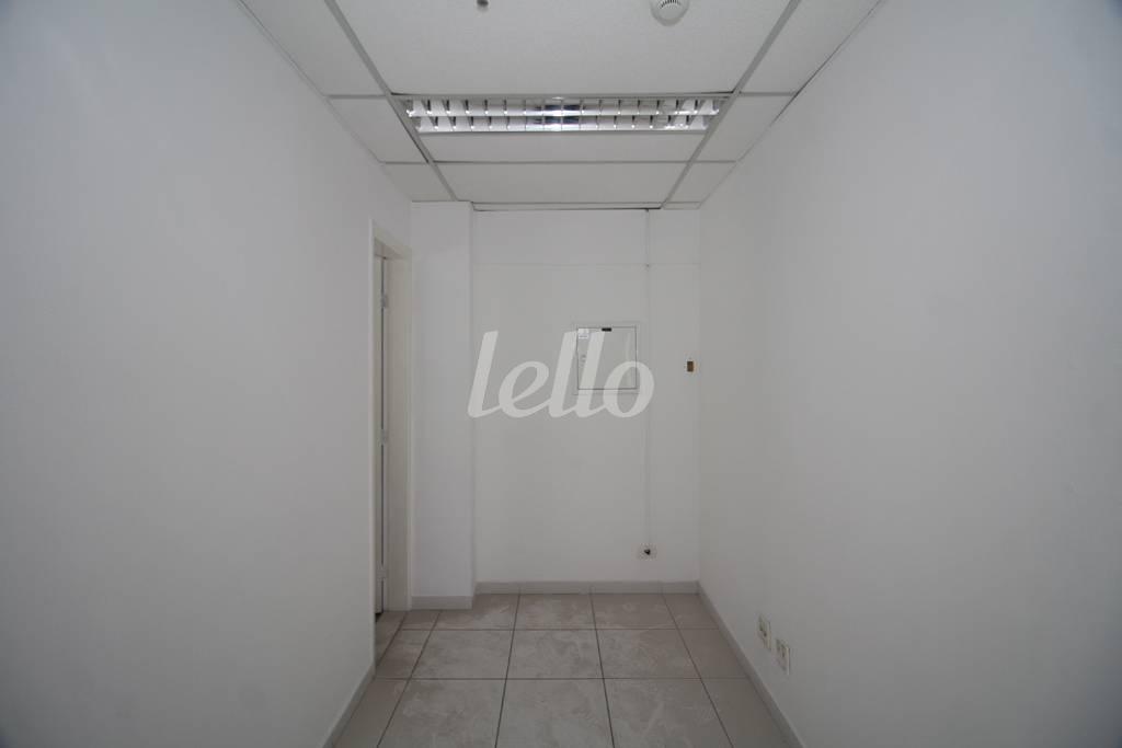 SALA 2 de Sala / Conjunto para alugar, Padrão com 98 m², e 2 vagas em Vila Mariana - São Paulo