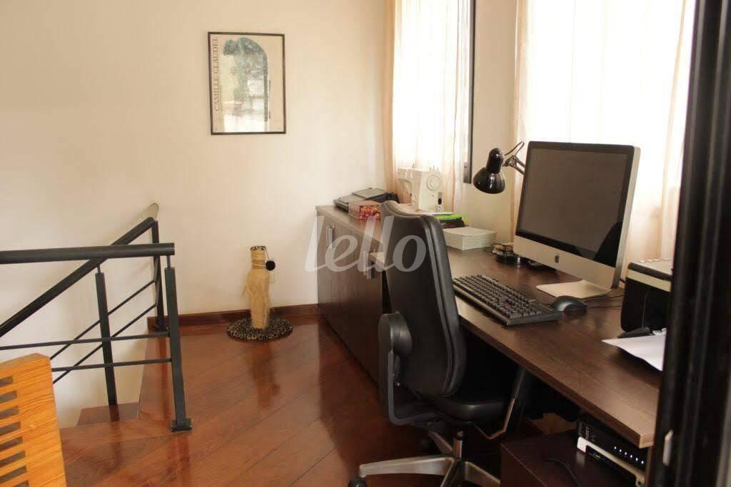 HOME OFFICE de Apartamento à venda, Duplex com 132 m², 3 quartos e 2 vagas em Santana - São Paulo