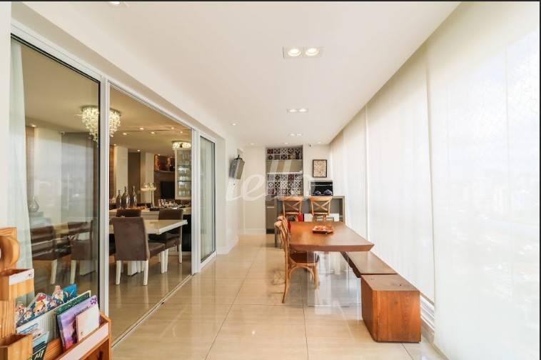 VARANDA GOURMET de Apartamento à venda, Padrão com 134 m², 3 quartos e 2 vagas em Cidade Monções - São Paulo