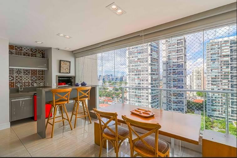 VARANDA GOURMET de Apartamento à venda, Padrão com 134 m², 3 quartos e 2 vagas em Cidade Monções - São Paulo