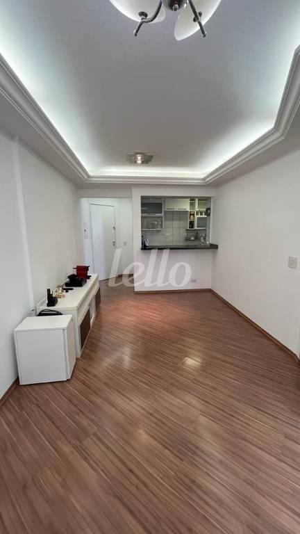 SALA de Apartamento à venda, Padrão com 57 m², 2 quartos e 1 vaga em Liberdade - São Paulo