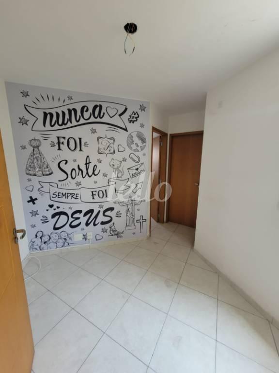 SALA DOIS AMBIENTES de Apartamento à venda, Padrão com 45 m², 2 quartos e 1 vaga em Santa Maria - Santo André