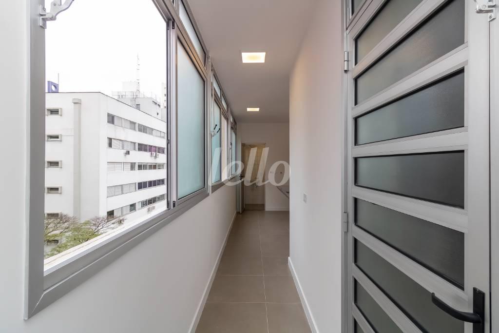 ÁREA DE SERVIÇO de Apartamento à venda, Padrão com 267 m², 3 quartos e 2 vagas em Paraíso - São Paulo
