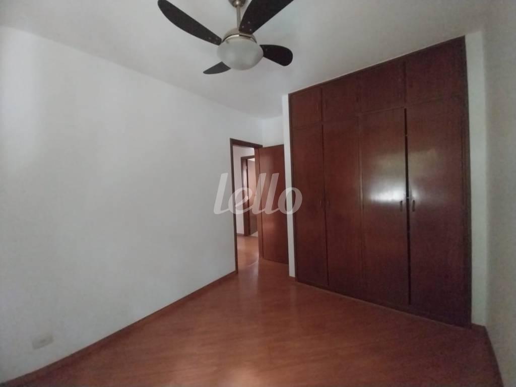 DORMITÓRIO de Apartamento à venda, Padrão com 106 m², 3 quartos e 1 vaga em Sumarezinho - São Paulo