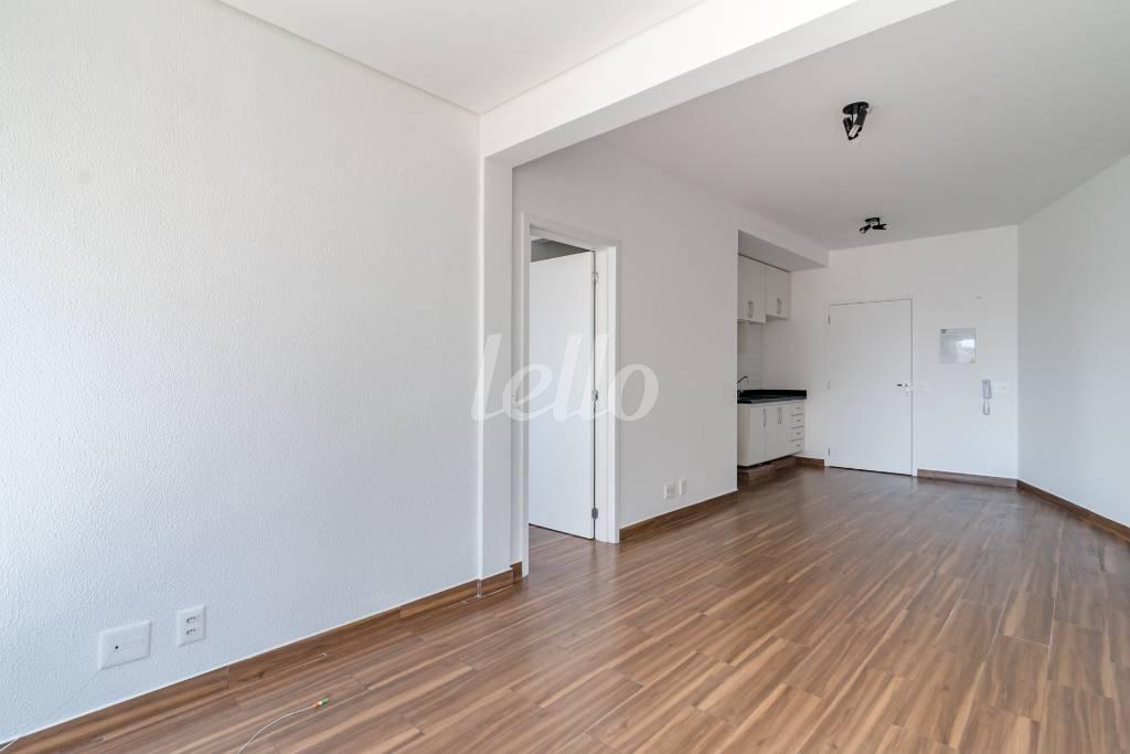 05SALA_005 de Apartamento para alugar, Padrão com 37 m², 1 quarto e 1 vaga em Sumaré - São Paulo