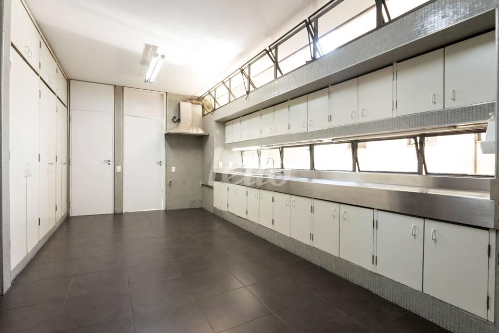 COZINHA de Apartamento para alugar, Padrão com 200 m², 3 quartos e 2 vagas em Bela Vista - São Paulo