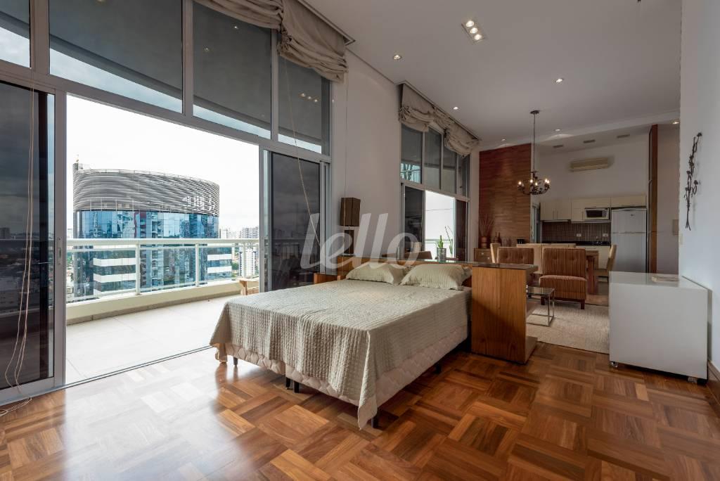 SUITE de Apartamento para alugar, Padrão com 108 m², 1 quarto e 2 vagas em Cidade Monções - São Paulo