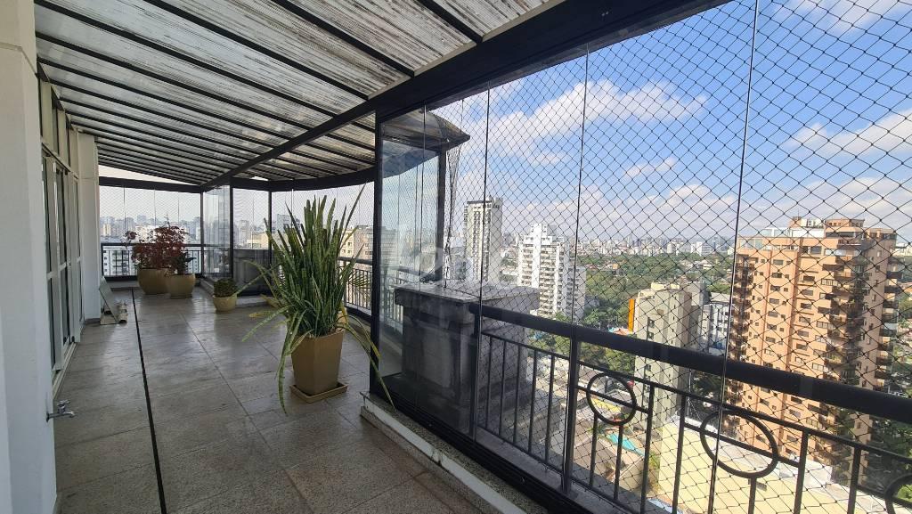 VARANDA de Apartamento para alugar, cobertura - Padrão com 466 m², 4 quartos e 7 vagas em Planalto Paulista - São Paulo