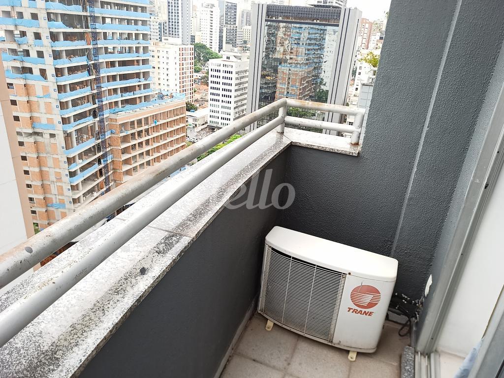 3-SACADA-001.JPG de Apartamento à venda, Duplex com 45 m², 1 quarto e 1 vaga em Pinheiros - São Paulo