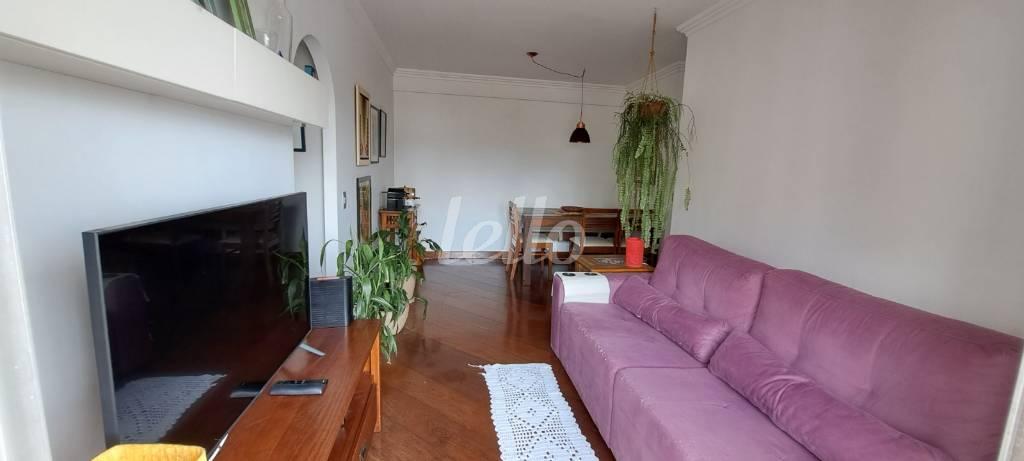 LIVING de Apartamento à venda, Padrão com 55 m², 2 quartos e 1 vaga em Vila Mariana - São Paulo