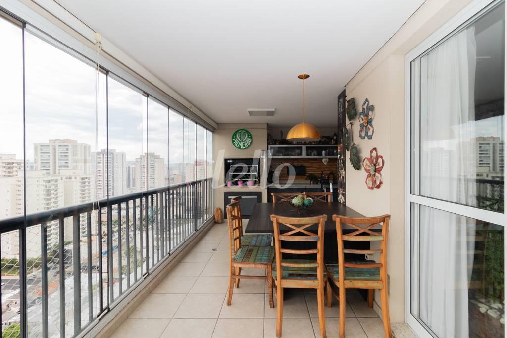 VARANDA de Apartamento à venda, Padrão com 178 m², 3 quartos e 3 vagas em Mooca - São Paulo