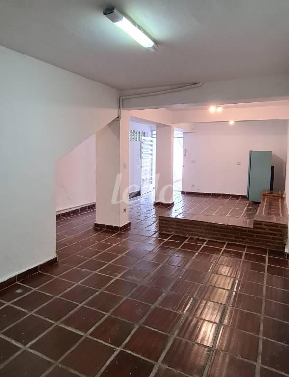 SALÃO de Casa para alugar, sobrado com 231 m², 3 quartos e 2 vagas em Vila Madalena - São Paulo