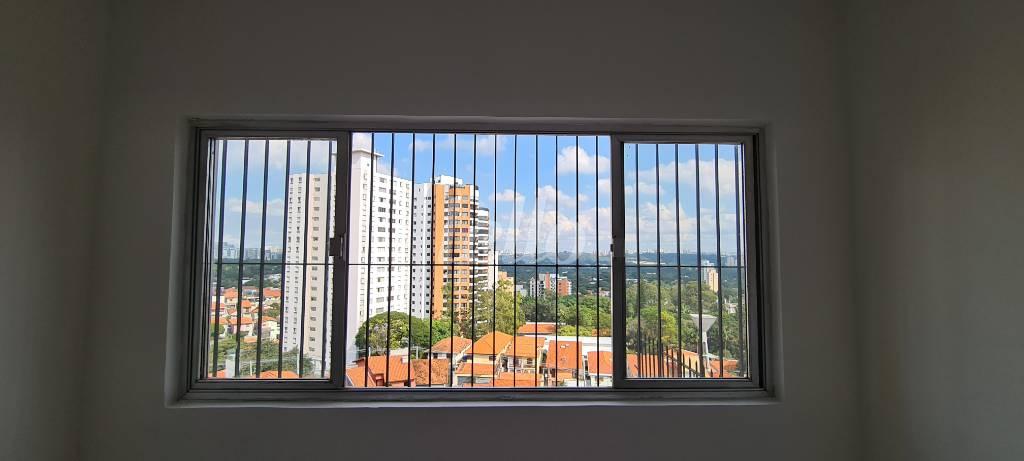 SALA de Casa para alugar, sobrado com 231 m², 3 quartos e 2 vagas em Vila Madalena - São Paulo