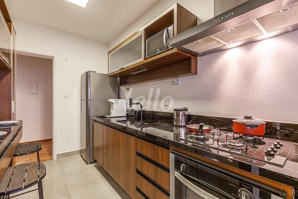 COZINHA de Apartamento para alugar, Padrão com 67 m², 1 quarto e em Consolação - São Paulo
