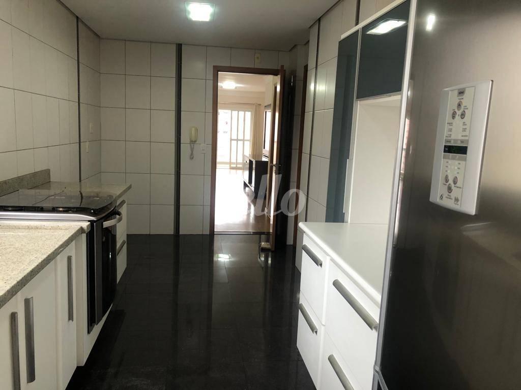 COZINHA de Apartamento à venda, Padrão com 150 m², 4 quartos e 2 vagas em Jardim Bela Vista - Santo André