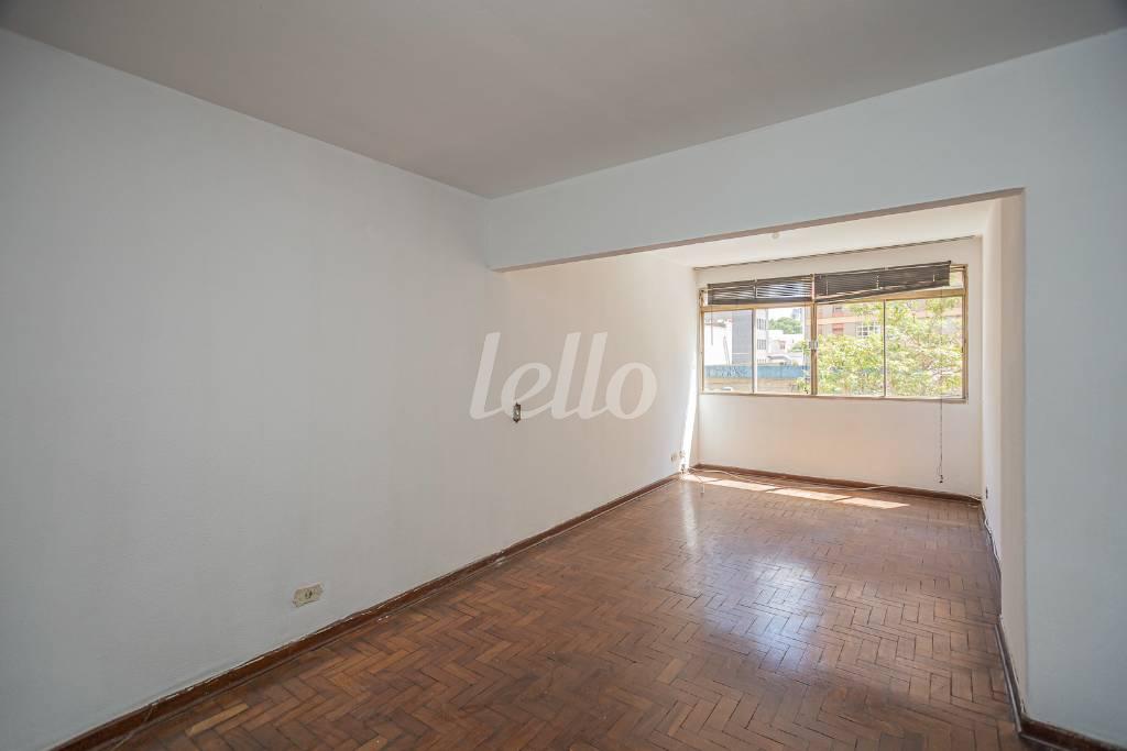 SALA de Apartamento à venda, Padrão com 82 m², 3 quartos e 1 vaga em Pinheiros - São Paulo