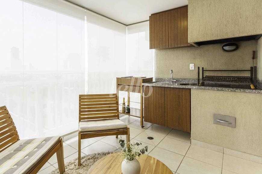 VARANDA de Apartamento à venda, Padrão com 84 m², 2 quartos e 2 vagas em Chácara Inglesa - São Paulo