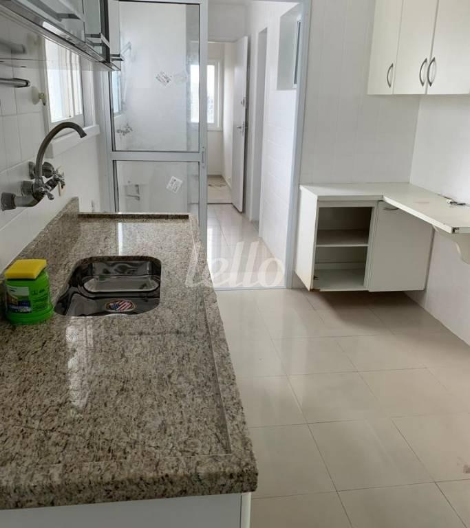 COZINHA de Apartamento para alugar, Padrão com 110 m², 3 quartos e 2 vagas em Jardim Paulista - São Paulo