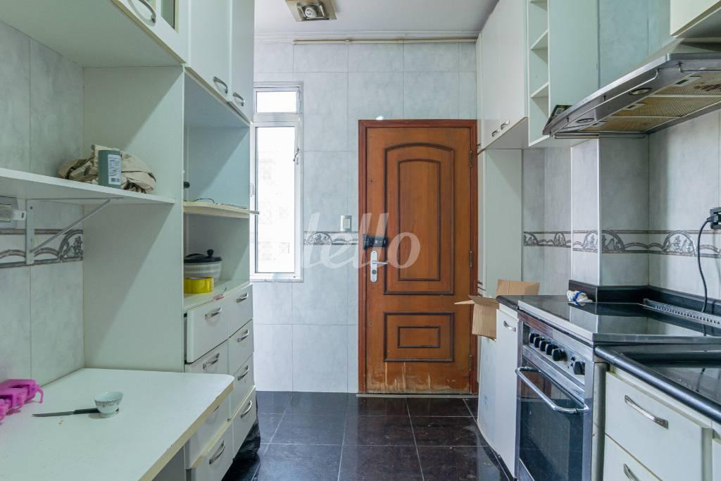COZINHA de Apartamento para alugar, Padrão com 130 m², 3 quartos e 1 vaga em Campos Elíseos - São Paulo