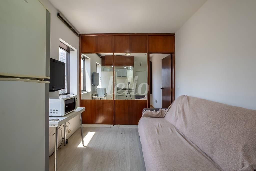 SALA de Apartamento à venda, Padrão com 30 m², 1 quarto e 1 vaga em Consolação - São Paulo